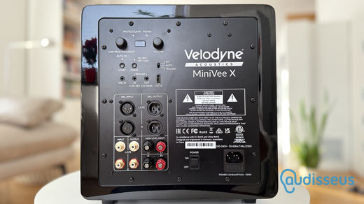 Velodyne MiniVee X im Test - Subwoofer mit autom. Raumanpassung - Foto: Fritz I. Schwertfeger - www.audisseus.de