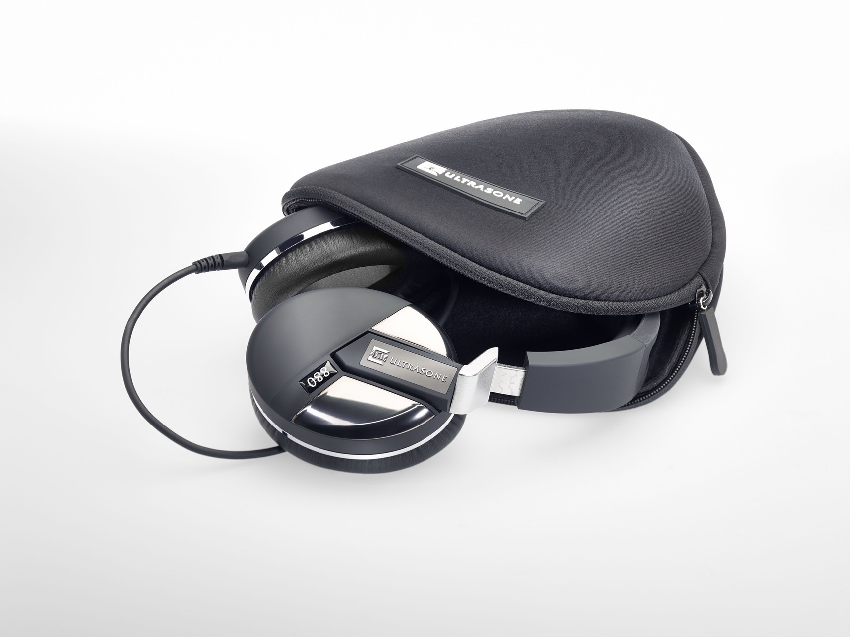 Ultrasone Performance 880 